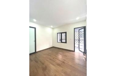 Mặt phố Hai Bà Trưng nở hậu cực hiếm nhà bán 80m 28 tỷ giảm